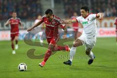 1. Bundesliga - Fußball - FC Augsburg - FC Ingolstadt 04 - Darío Lezcano (11, FCI) Gojko Kacar (FCA 20)