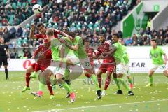 1. Bundesliga - Fußball - VfL Wolfsburg - FC Ingolstadt 04 - Ecke Darío Lezcano (11, FCI) Yannick Gerhardt (13 Wolfsburg) Mario Gomez (33 Wolfsburg) Marvin Matip (34, FCI) Luiz Gustavo (22 Wolfsburg)