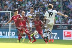 1. Bundesliga - Fußball - Borussia Mönchengladbach - FC Ingolstadt 04 - Alfredo Morales (6, FCI)  Mathew Leckie (7, FCI) Nico Elvedi (#30 Borussia) Almog Cohen (36, FCI) Fabian Johnson (#19 Borussia)