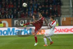 1. Bundesliga - Fußball - FC Augsburg - FC Ingolstadt 04 - Pascal Groß (10, FCI) Daniel Baier (FCA 10)