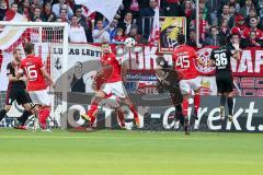 1. BL - Saison 2016/2017 - FSV Mainz 05 - FC Ingolstadt 04 - Lukas Hinterseer (#16 FCI) mit einem Schuss auf das Tor - Moritz Hartmann (#9 FCI) - Almog Cohen (#36 FCI) - Stefan Bell (#16 Mainz) - Foto: Meyer Jürgen