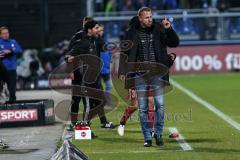 1. Bundesliga - Fußball - SV Darmstadt 98 - FC Ingolstadt 04 - Spiel ist aus erster Saisonsieg für den FCI, Cheftrainer Maik Walpurgis (FCI) mit Co-Trainer Ovid Hajou (FCI) und links Co-Trainer Michael Henke (FCI) jubeln