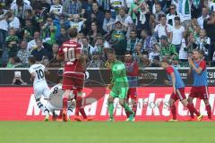 1. Bundesliga - Fußball - Borussia Mönchengladbach - FC Ingolstadt 04 - 2:0 - rechts Torwart Örjan Haskjard Nyland (1, FCI) schreit weil der Ball gestoppt wurde