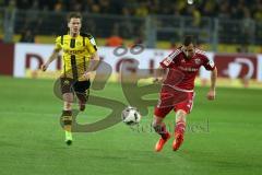 1. Bundesliga - Fußball - Borussia Dortmund - FC Ingolstadt 04 - 1:0 - Markus Suttner (29, FCI)  Erik Durm (BVB 37)