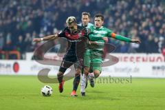 1. Bundesliga - Fußball - Werder Bremen - FC Ingolstadt 04 - Darío Lezcano (11, FCI) rechts Zlatko Junuzovic (16 Bremen)
