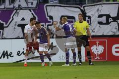 1. Bundesliga - Fußball - DFB-Pokal - Ergebirge Aue - FC Ingolstadt 04 - 7:8 n. E. - Streit Pascal Groß (10, FCI) Rizzuto, Calogero (Aue 20) Adler, Nicky (Aue 8)