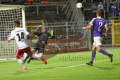 1. Bundesliga - Fußball - DFB-Pokal - Ergebirge Aue - FC Ingolstadt 04 - 7:8 n. E. - Stefan Lex (14, FCI) trifft nicht, Männel, Martin (Aue 1) wehrt ab