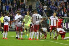 1. Bundesliga - Fußball - DFB-Pokal - Ergebirge Aue - FC Ingolstadt 04 - 7:8 n. E. - Aufregung vor dem Elfmeterschießen, mitte Torwart Örjan Haskjard Nyland (1, FCI)