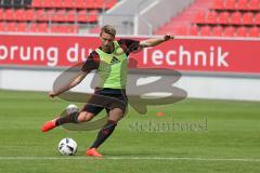 1. Bundesliga - Fußball - FC Ingolstadt 04 - Saisoneröffnung im Audi Sportpark - Showtraining - Hauke Wahl (17, FCI)