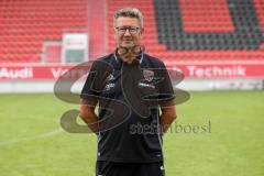 1. Bundesliga - Fußball - GER - FC Ingolstadt 04 - 2016/2017- Porträttermin - Physiotherapeut Hermann Eikam