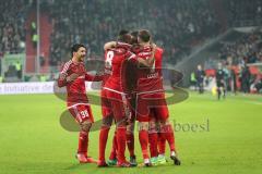 1. Bundesliga - Fußball - FC Ingolstadt 04 - VfL Wolfsburg -Tor 1:0 Treffer durch Anthony Jung (3, FCI), Jubel Almog Cohen (36, FCI) Roger de Oliveira Bernardo (8, FCI) Mathew Leckie (7, FCI)