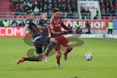 1. Bundesliga - Fußball - FC Ingolstadt 04 - RB Leipzig - Stefan Ilsanker (13 Leipzig) Moritz Hartmann (9, FCI)