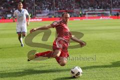 1. Bundesliga - Fußball - FC Ingolstadt 04 - TSG 1899 Hoffenheim - Benjamin Hübner (TSG 21) Lukas Hinterseer (16, FCI) Zweikampf