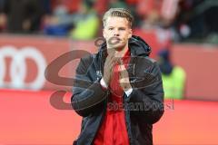 1. BL - Saison 2016/2017 - FC Ingolstadt 04 - FC Augsburg - Ørjan Nyland (#26 FCI) bedanken sich bei den Fans - Foto: Meyer Jürgen