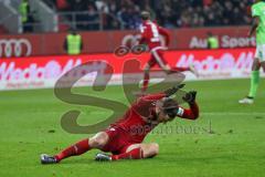 1. Bundesliga - Fußball - FC Ingolstadt 04 - VfL Wolfsburg -Solo Sturm auf das Tor, vergebene Chance, rechts Mathew Leckie (7, FCI), ärgert sich