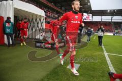 1. BL - Saison 2016/2017 - FC Ingolstadt 04 - VFL Wolfsburg - Moritz Hartmann (#9 FCI) beim einlaufen - Foto: Meyer Jürgen