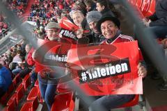 1. Bundesliga - Fußball - FC Ingolstadt 04 - Werder Bremen - Choreographie alle in Rot, Jubel Fans Fankurve Fahnen Einmarsch