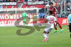 1. Bundesliga - Fußball - FC Ingolstadt 04 - 1. FSV Mainz 05 - Almog Cohen (36, FCI) Jean-Philippe Gbamin (Mainz 25)