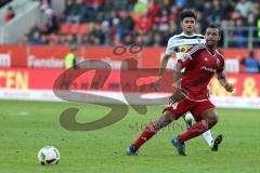 1. Bundesliga - Fußball - FC Ingolstadt 04 - Borussia Mönchengladbach - Marvin Matip (34, FCI) Mahmoud Dahoud (#8 Gladbach)