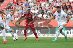 1. Bundesliga - Fußball - FC Ingolstadt 04 - TSG 1899 Hoffenheim 1:2 - Darío Lezcano (11, FCI) zieht ab, rechts Niklas Süle (TSG 25)