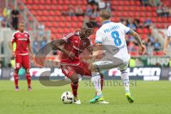 1. Bundesliga - Fußball - FC Ingolstadt 04 - TSG 1899 Hoffenheim 1:2 - Roger de Oliveira Bernardo (8, FCI) trickst vor Eugen Polanski (TSG 8)