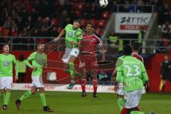 1. BL - Saison 2016/2017 - FC Ingolstadt 04 - VFL Wolfsburg - Marvin Matip (#34 FCI) - Jeffrey Bruma (5 Wolfsburg)  - Foto: Meyer Jürgen