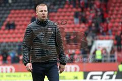 1. Bundesliga - Fußball - FC Ingolstadt 04 - Werder Bremen - Spiel ist aus, Niederlage im Abstiegskampf Cheftrainer Maik Walpurgis (FCI) geht vom Platz