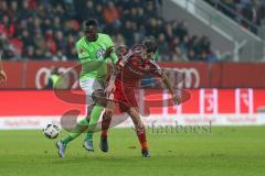 1. Bundesliga - Fußball - FC Ingolstadt 04 - VfL Wolfsburg -Josuha Guilavogui (23 Wolfsburg) Pascal Groß (10, FCI)