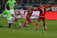 1. BL - Saison 2016/2017 - FC Ingolstadt 04 - VFL Wolfsburg - Moritz Hartmann (#9 FCI) - Mathew Leckie (#7 FCI) - Foto: Meyer Jürgen