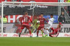 1. BL - Saison 2016/2017 - FC Ingolstadt 04 - SV Werder Bremen - Florent Hadergjonaj (#33 FCI) - Martin Hansen Torwart(#35 FCI) - Max Christiansen (#19 FCI) - Alfredo Morales (#6 FCI) - #Gebre Selassie #23 Bremen - Foto: Meyer Jürgen