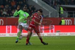 1. Bundesliga - Fußball - FC Ingolstadt 04 - VfL Wolfsburg -  Jeffrey Bruma (5 Wolfsburg) Pascal Groß (10, FCI)