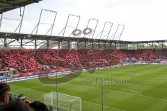 1. Bundesliga - Fußball - FC Ingolstadt 04 - Werder Bremen - Choreographie alle in Rot, Jubel Fans Fankurve Fahnen Einmarsch