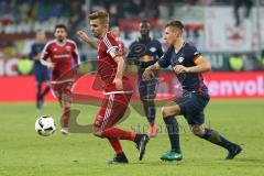 1. Bundesliga - Fußball - FC Ingolstadt 04 - RB Leipzig - Lukas Hinterseer (16, FCI) Willi Orban (4 Leipzig)