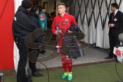 1. BL - Saison 2016/2017 - FC Ingolstadt 04 - SV Werder Bremen - Patrick Sussek FCI auf dem Weg zur Spielerbank - Foto: Meyer Jürgen