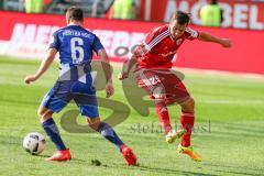 1. BL - Saison 2016/2017 - FC Ingolstadt 04 - Hertha BSC - Markus Suttner (#29 FCI) - Vladimir Darida (#6 Hertha) -  Foto: Meyer Jürgen