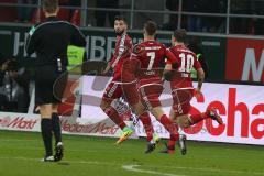 1. BL - Saison 2016/2017 - FC Ingolstadt 04 - VFL Wolfsburg - Der 1:0 Treffer von Anthony Jung (#3 FCI) - Mathew Leckie (#7 FCI) - Pascal Groß (#10 FCI) - Jubel - Foto: Meyer Jürgen