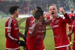 1. Bundesliga - Fußball - FC Ingolstadt 04 - Hamburger SV HSV - Elfmeter Tor Almog Cohen (36, FCI) Jubel mit Alfredo Morales (6, FCI) Pascal Groß (10, FCI) Florent Hadergjonaj (33, FCI)