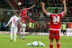 1. BL - Saison 2016/2017 - FC Ingolstadt 04 - 1.FC Köln - Lezcano Farina,Dario (#37 FCI) im Kopfballduell - Foto: Meyer Jürgen