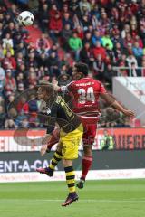 1. Bundesliga - Fußball - FC Ingolstadt 04 - Borussia Dortmund - Lukasz Piszczek (BVB 26) Marvin Matip (34, FCI)