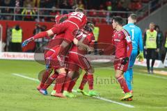 1. BL - Saison 2016/2017 - FC Ingolstadt 04 - 1.FC Köln - Lezcano Farina,Dario (#37 FCI) trifft zum 1:1 Ausgleichstreffer - Tor - Jubel - Florent Hadergjonaj (#33 FCI) - Foto: Meyer Jürgen