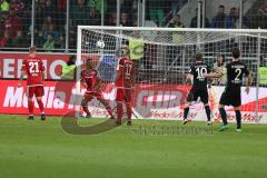 1. BL - Saison 2016/2017 - FC Ingolstadt 04 - FC Augsburg - De 0:1 Treffer von Augsburg - Marvin Matip (#34 FCI) - Lezano Farina,Dario (#37 FCI) - Sonny Kittel (#21 FCI) - Martin Hansen Torwart(#35 FCI) - Foto: Meyer Jürgen