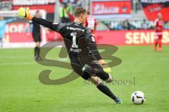 1. BL - Saison 2016/2017 - FC Ingolstadt 04 - TSG 1899 Hoffenheim - Ørjan Nyland (#26 FCI) beim Abschlag - Foto: Meyer Jürgen