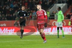 1. Bundesliga - Fußball - FC Ingolstadt 04 - VfL Wolfsburg - Torchance verpasst Mathew Leckie (7, FCI) ärgert sich