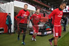 1. BL - Saison 2016/2017 - FC Ingolstadt 04 - VFL Wolfsburg - Ørjan Nyland (#26 FCI) - Mathew Leckie (#7 FCI) beim einlaufen - Foto: Meyer Jürgen