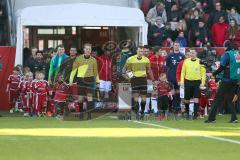 1. BL - Saison 2016/2017 - FC Ingolstadt 04 - FC Bayern München - Einlauf der Spieler - Einlaufkinder - Foto: Meyer Jürgen