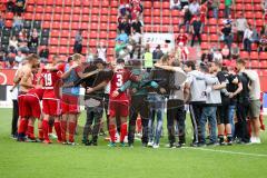 1. BL - Saison 2016/2017 - FC Ingolstadt 04 - TSG 1899 Hoffenheim - Die Mannschaft bildet einen Kreis nach dem Spiel - Foto: Meyer Jürgen