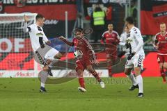 1. Bundesliga - Fußball - FC Ingolstadt 04 - SC Freiburg - Günter, Christian (30 Freiburg) Almog Cohen (36, FCI)