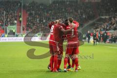 1. Bundesliga - Fußball - FC Ingolstadt 04 - VfL Wolfsburg -Tor 1:0 Treffer durch Anthony Jung (3, FCI), Jubel Almog Cohen (36, FCI) Roger de Oliveira Bernardo (8, FCI) Mathew Leckie (7, FCI)