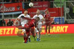 1. Bundesliga - Fußball - FC Ingolstadt 04 - 1. FC Köln - Zweikampf Almog Cohen (36, FCI) Jonas Hector (14 Köln) Matthias Lehmann (33 Köln)