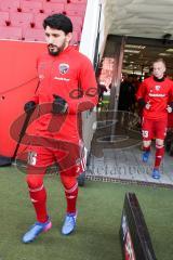 1. BL - Saison 2016/2017 - FC Ingolstadt 04 - FC Bayern München - Almog Cohen (#36 FCI) geht auf das Spielfeld zum warm machen -  Foto: Meyer Jürgen